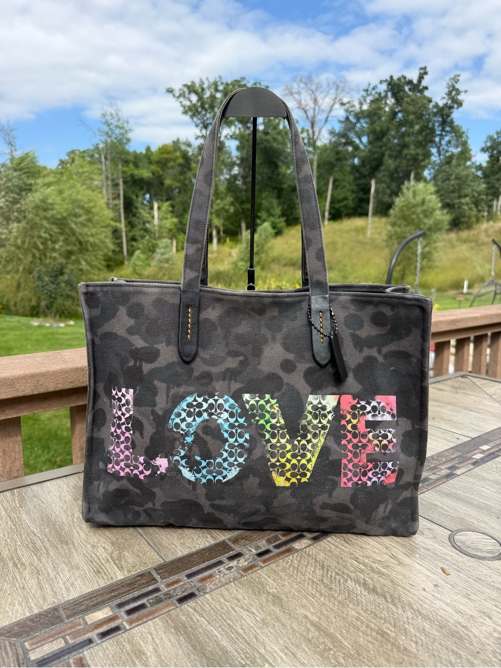 EUC Coach Limited Edition LOVE Tote 42 collab Jason Naylor